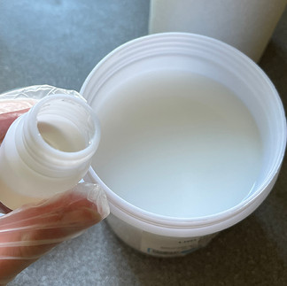 about to mix silicone parts A and B