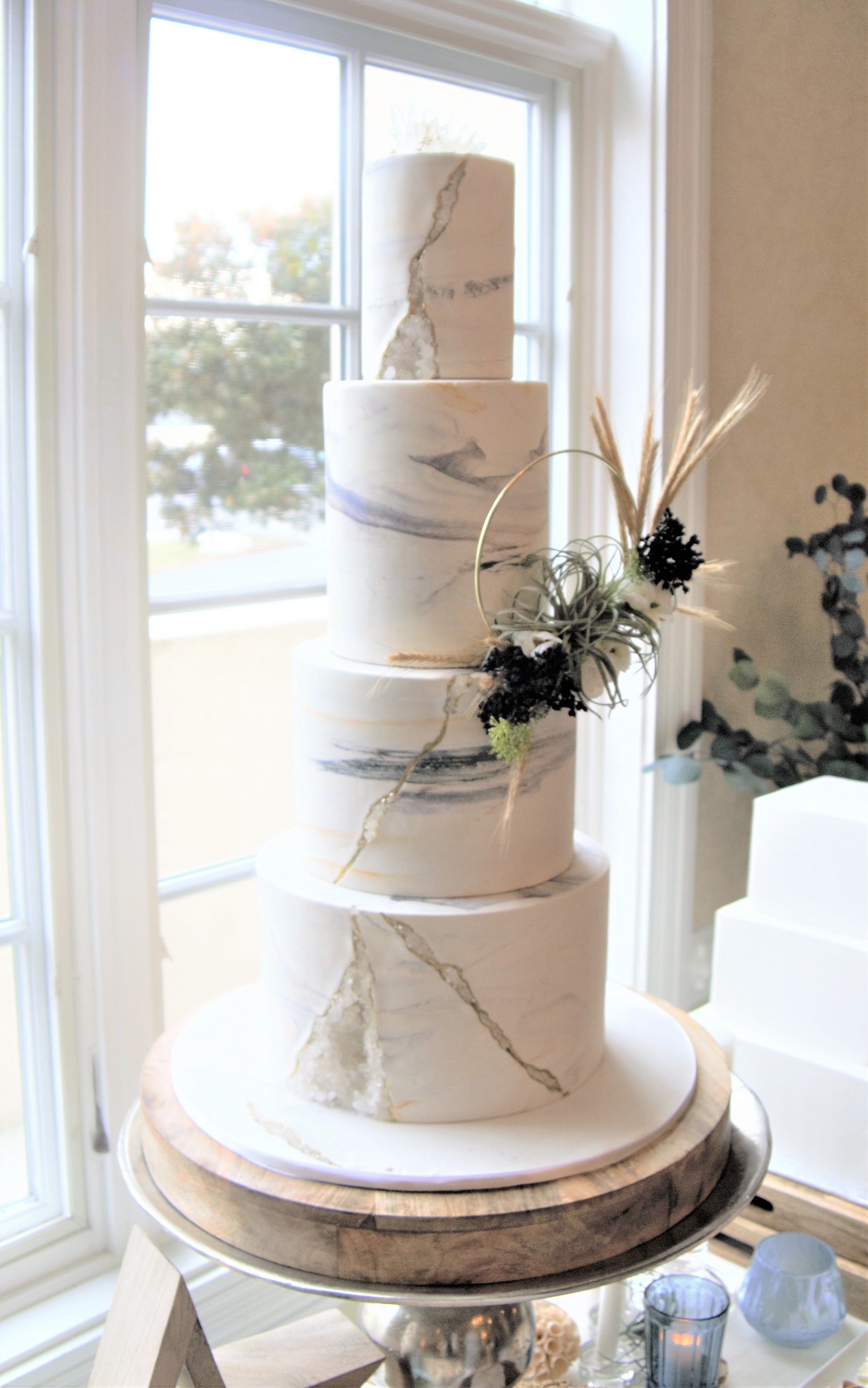 Wedding Cakes Gainesville Virginia | Crumbles Cake Company