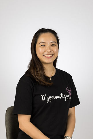 Rhythmix Coach Cecilia Head Shot.jpg