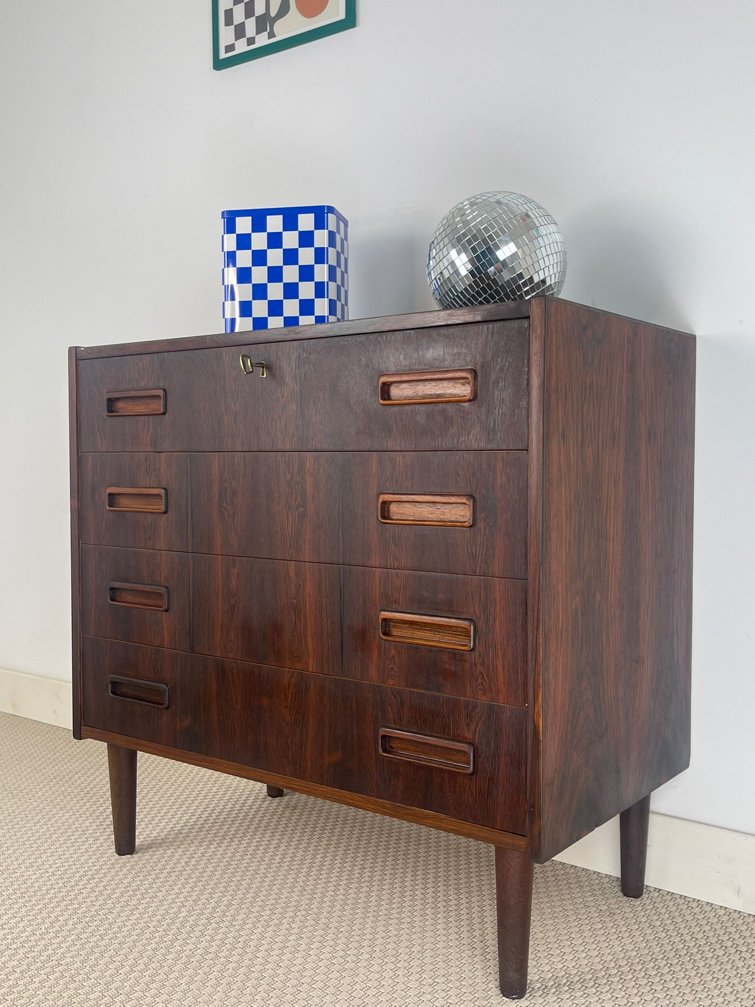 Commode scandinave en palissandre