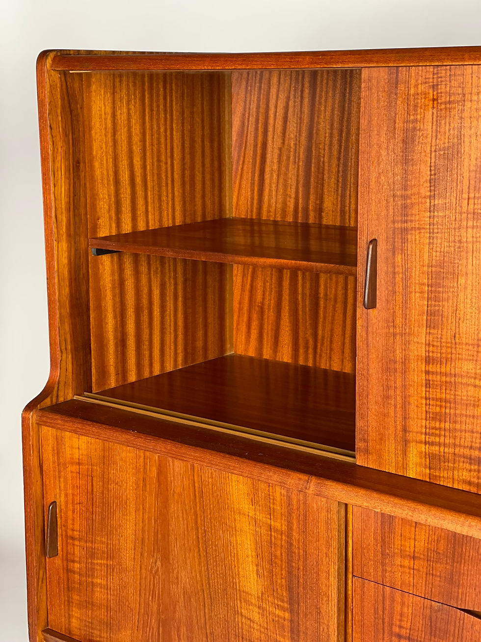 Miniature : Enfilade haute Danoise en teck année 60