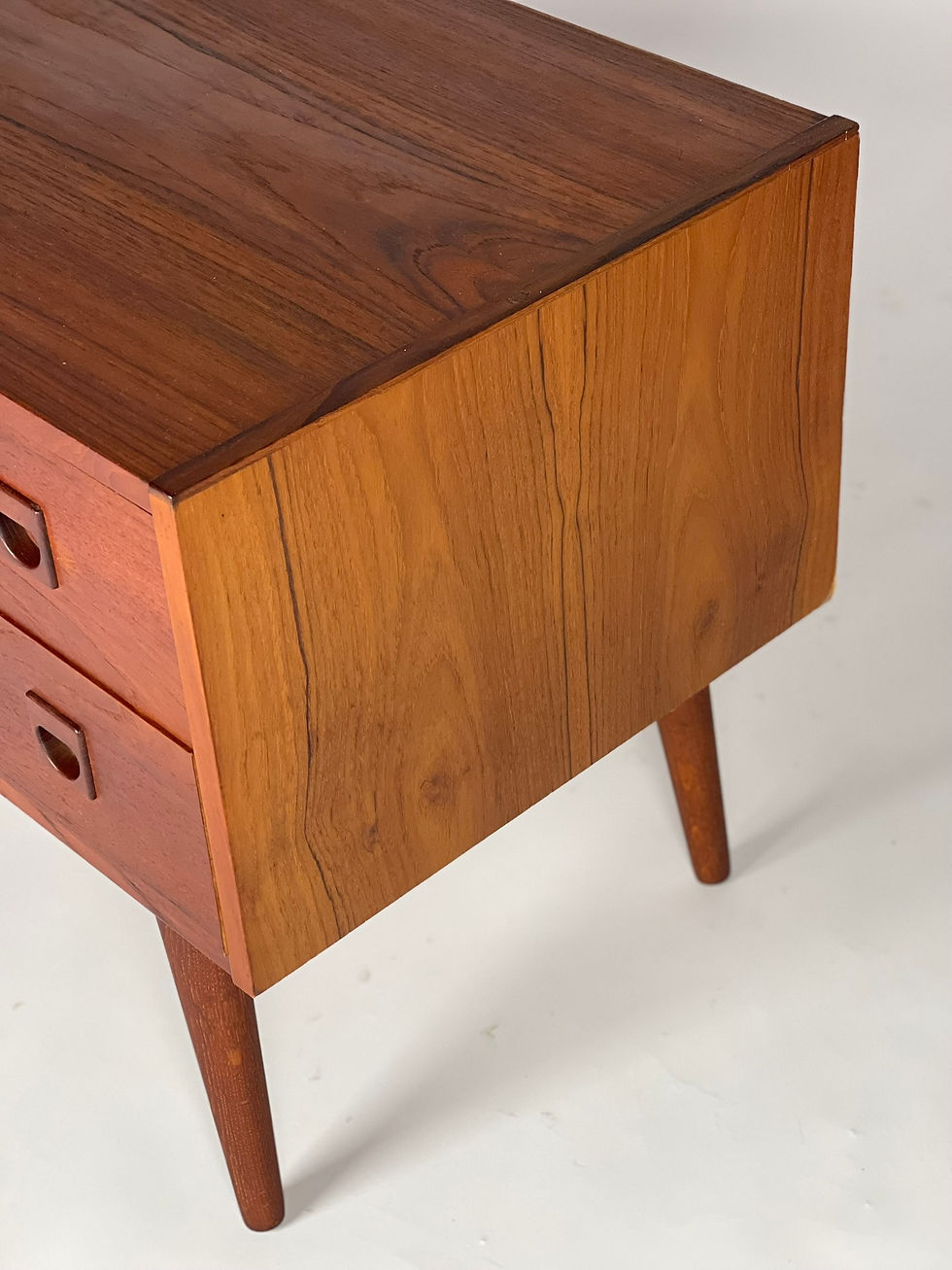 Miniature : Commode scandinave en teck année 60