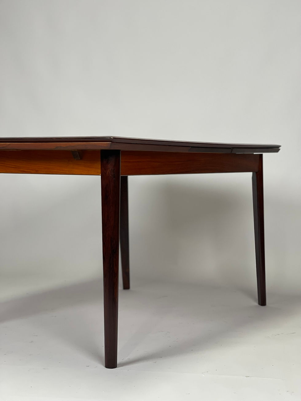 Miniature : Table scandinave en palissandre année 60