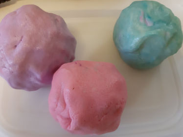 Glorious mess Part 1: Dough