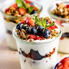 Greek Yogurt Berry Parfait