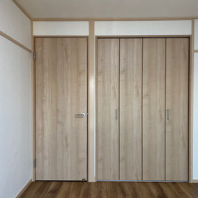 和室から洋室へのリフォーム。全室段差のないバリアフリーなお住まいになりました。｜洋室