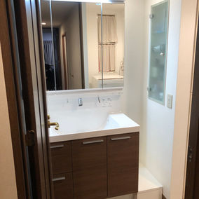 洗面化粧台交換現場