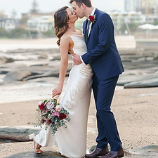 Beachside Elopements and Micro Weddings Queensland Australia_edited.jpg
