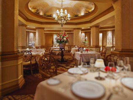 Victoria & Albert's Restaurant in Orlando: A Culinary Journey Fit for Royalty