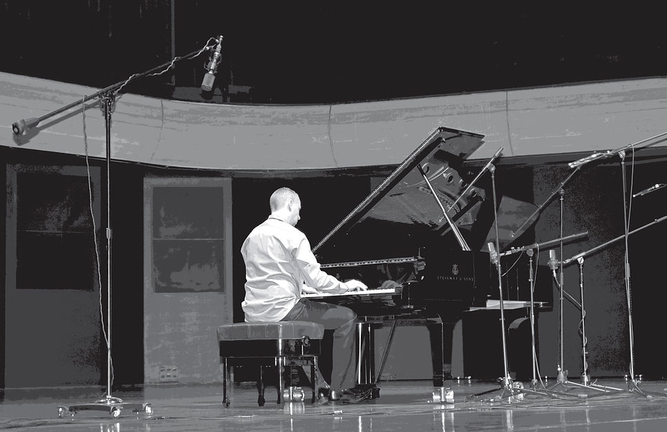 justin concert hall steinway (grayscale).jpg