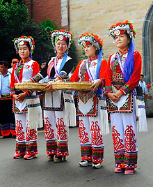 Kalash_Girls);_Tahsin_Shah_04.jpg