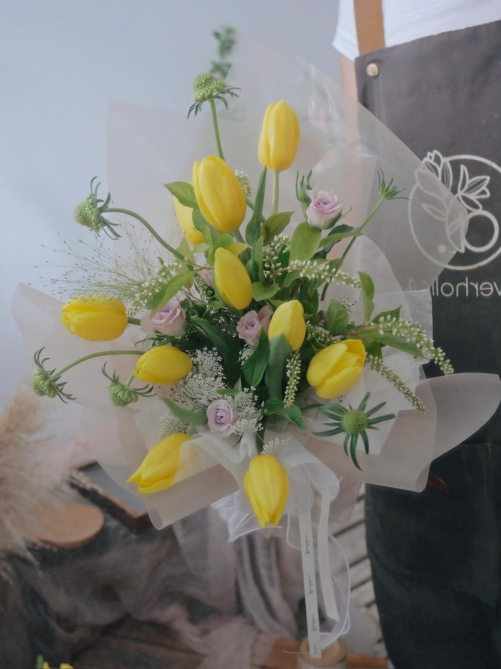 縮圖：黃屈金香鮮花束