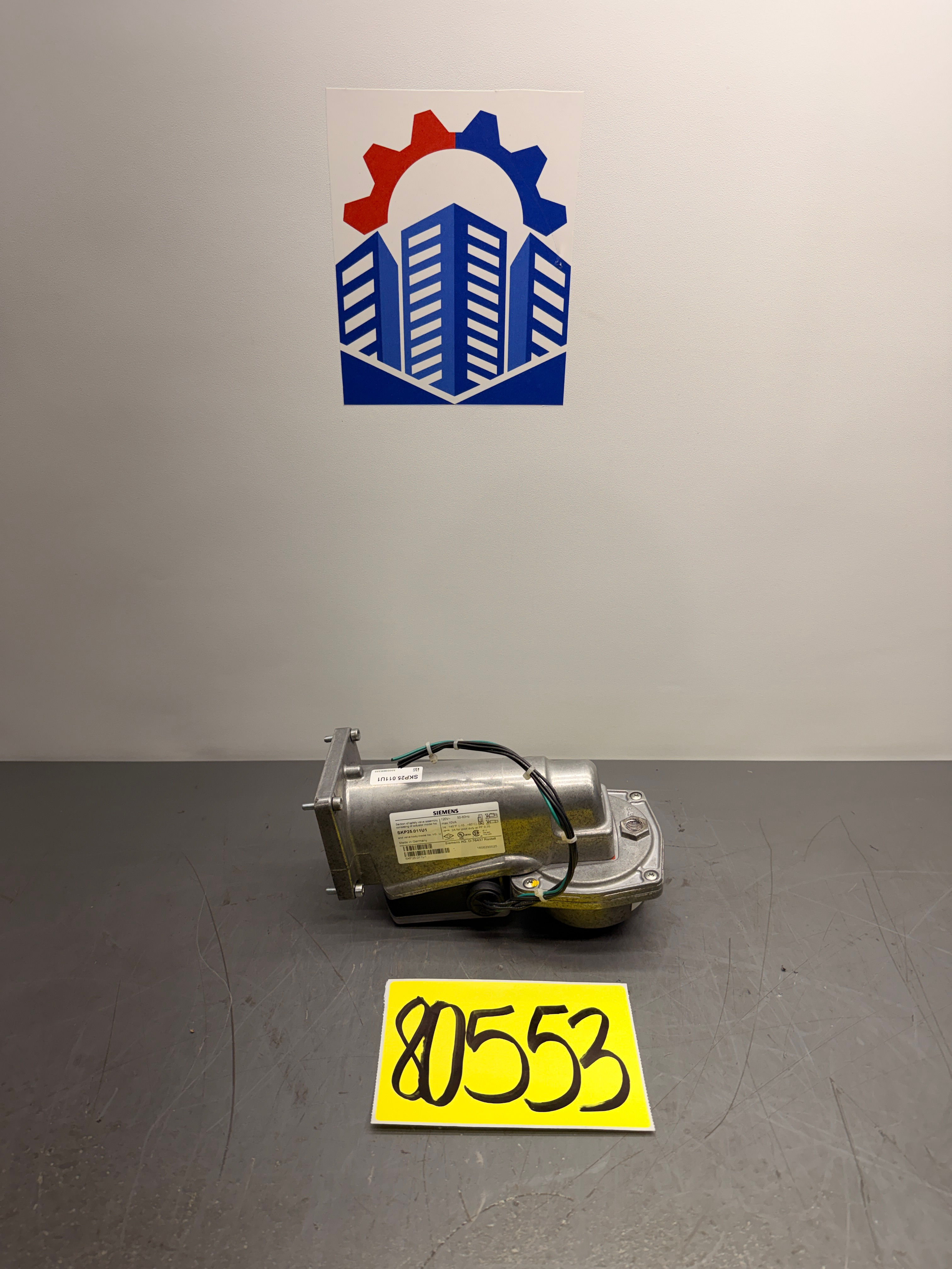 Siemens / SKP25.011U1 / 120V / 50-60Hz - 7 psi (500 mbar) / Combustion Controls