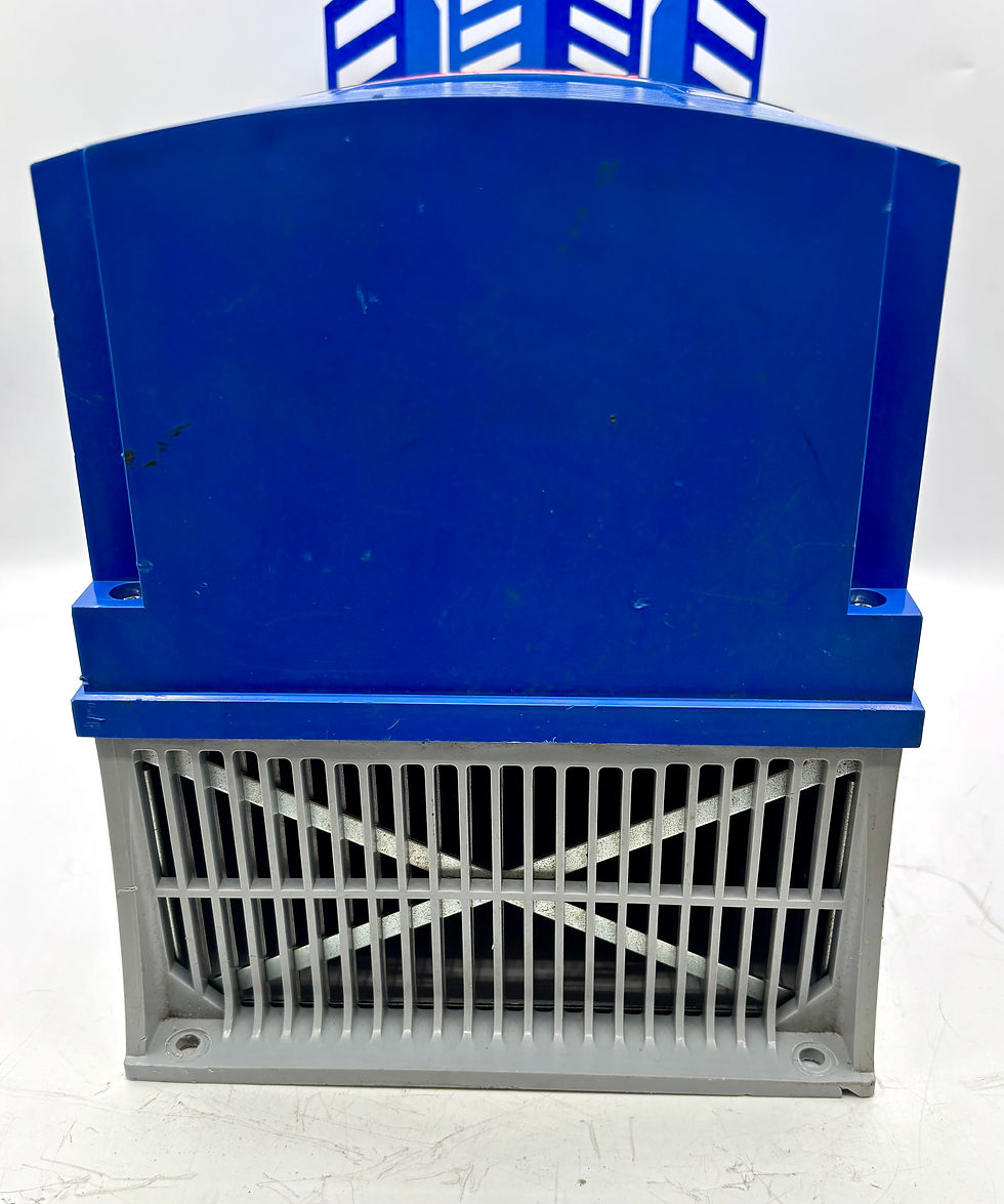 Thumbnail: LENZE / ESV113N04TXB / Drive Frequency Inverter 11.0 kW 15HP Standard Keypad 400
