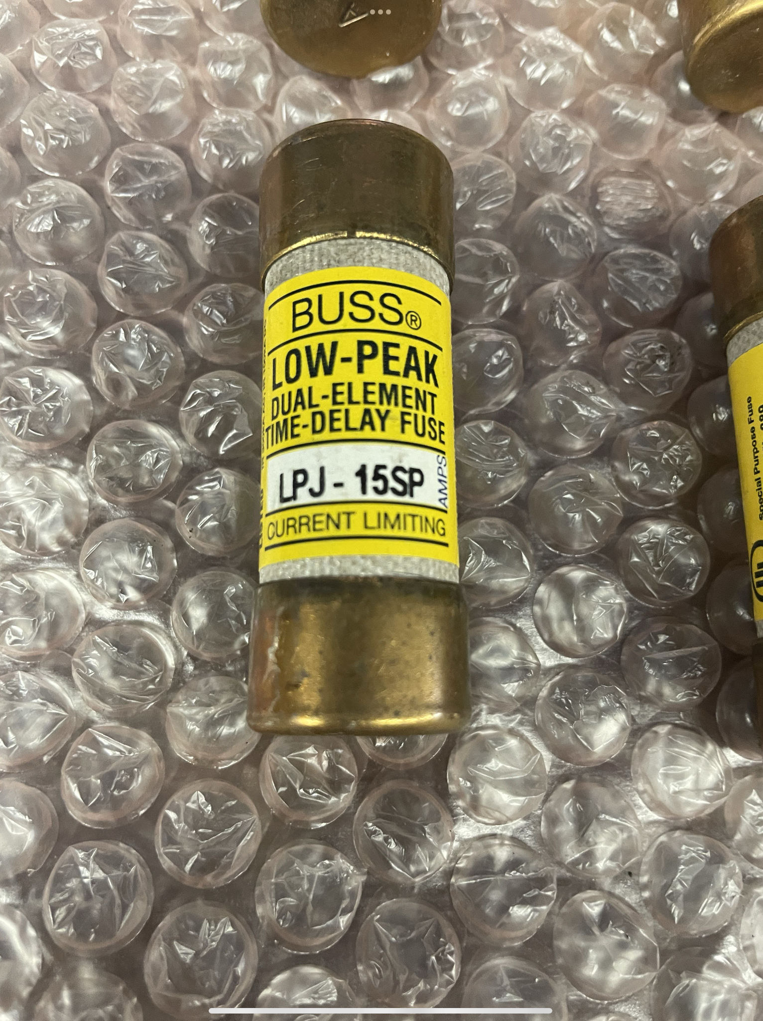 Fusible de retardo de tiempo de elemento dual de bajo pico Buss LPJ-15SP