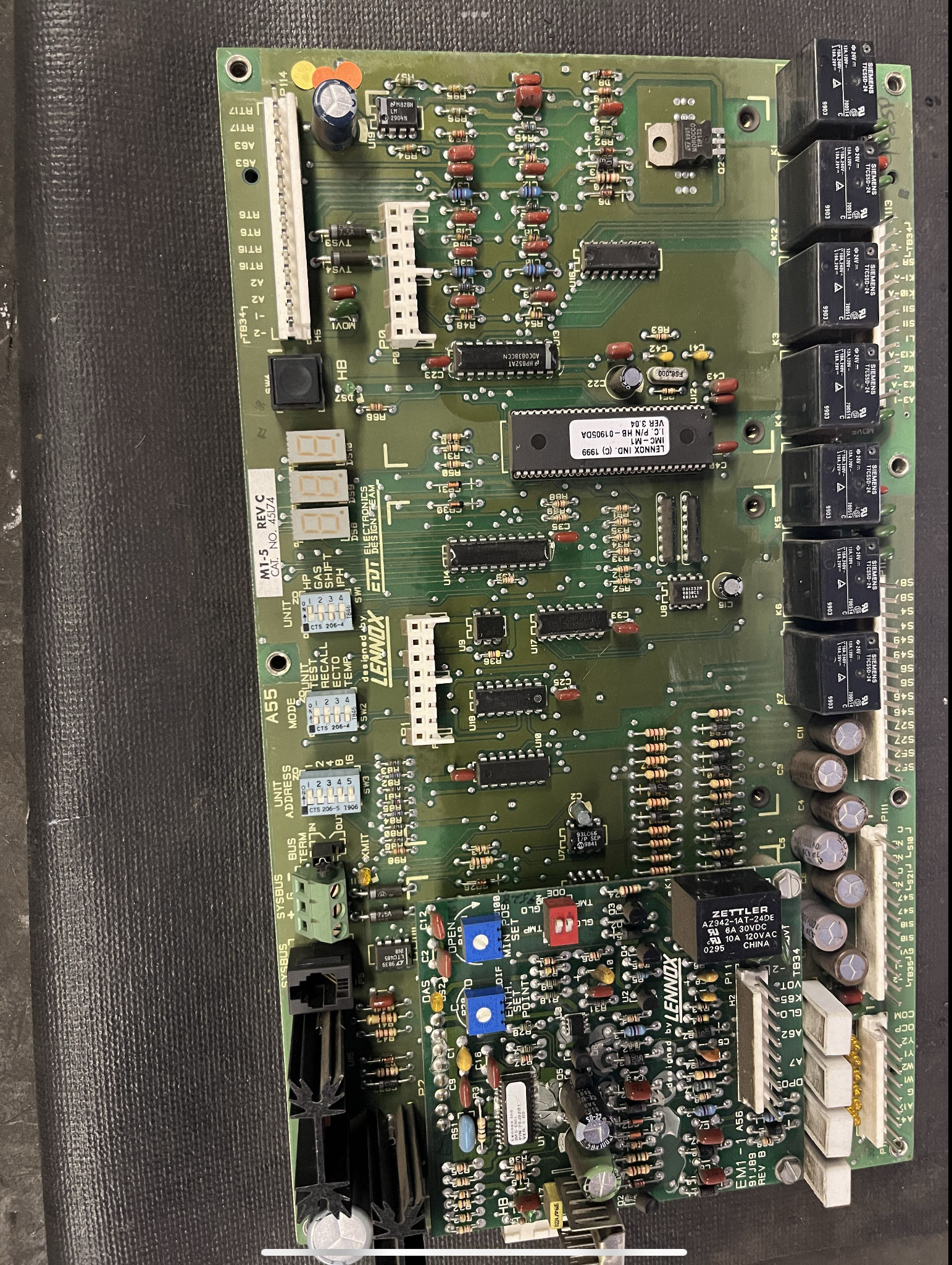 LENNOX A55 M1-5 Rev C Rooftop Unit  Control Board Hb-01905da