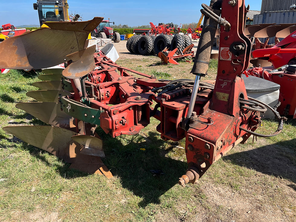 Thumbnail: Kverneland 6 furrow auto reset plough 