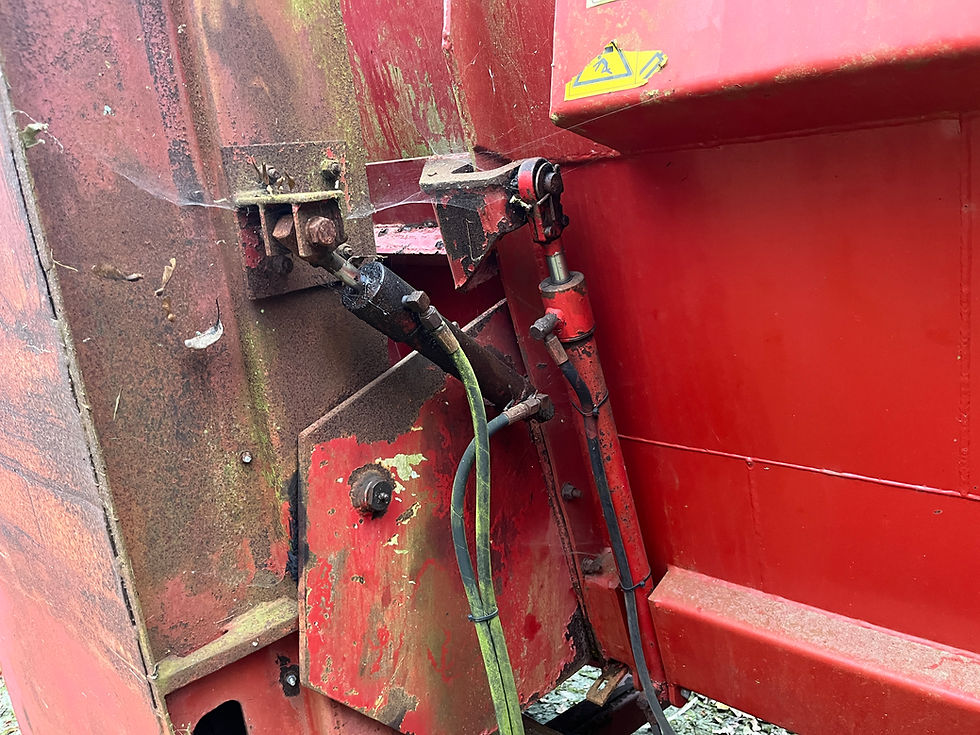 Thumbnail: RMG 630 Feeder Wagon 