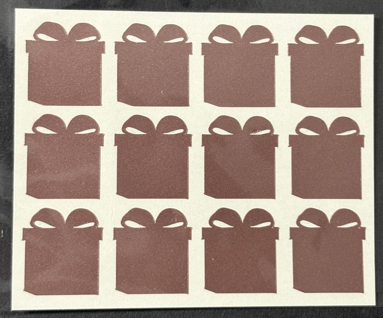 Mystery Shaped Labels #153 - Presents2