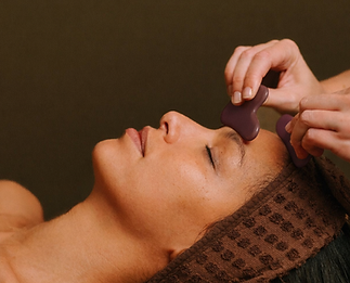 Soin Gua Sha relaxant et apaisant.png