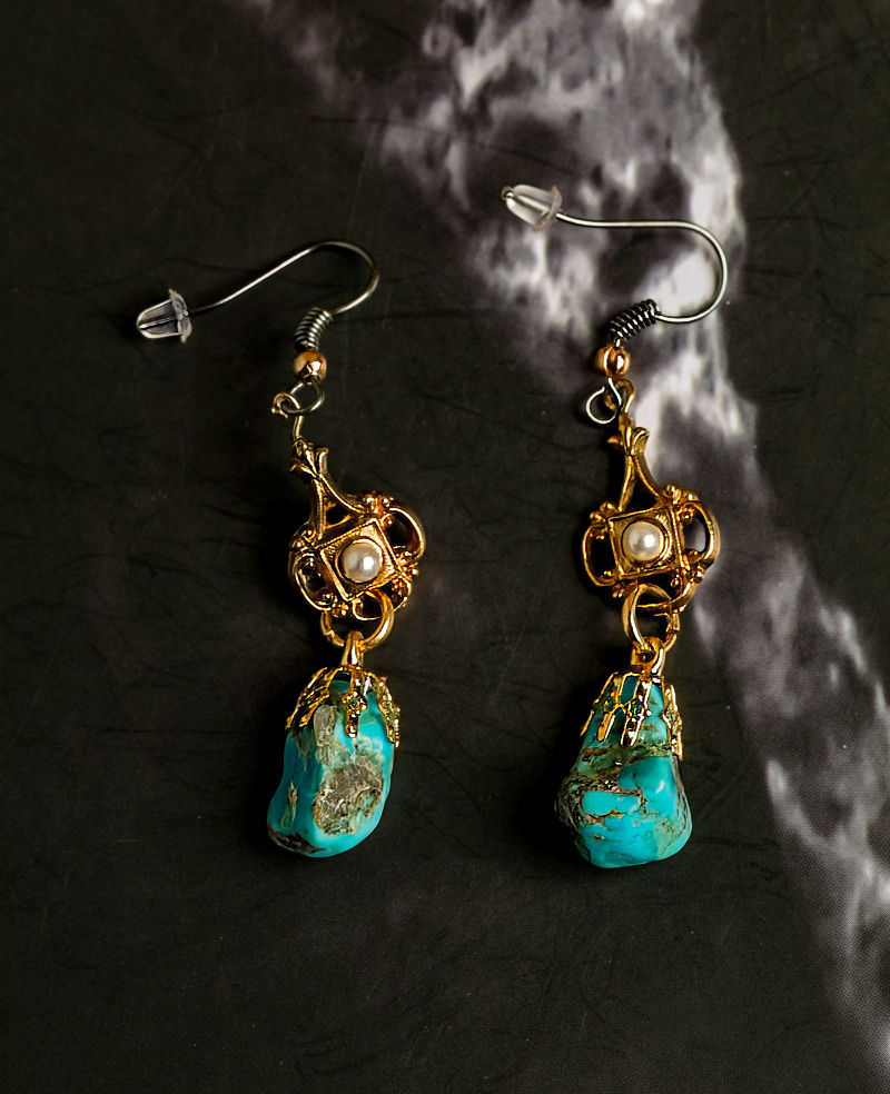 Turquoise Dangle Earrings T-1