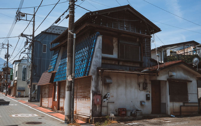 Beneath the Quiet Peak_33