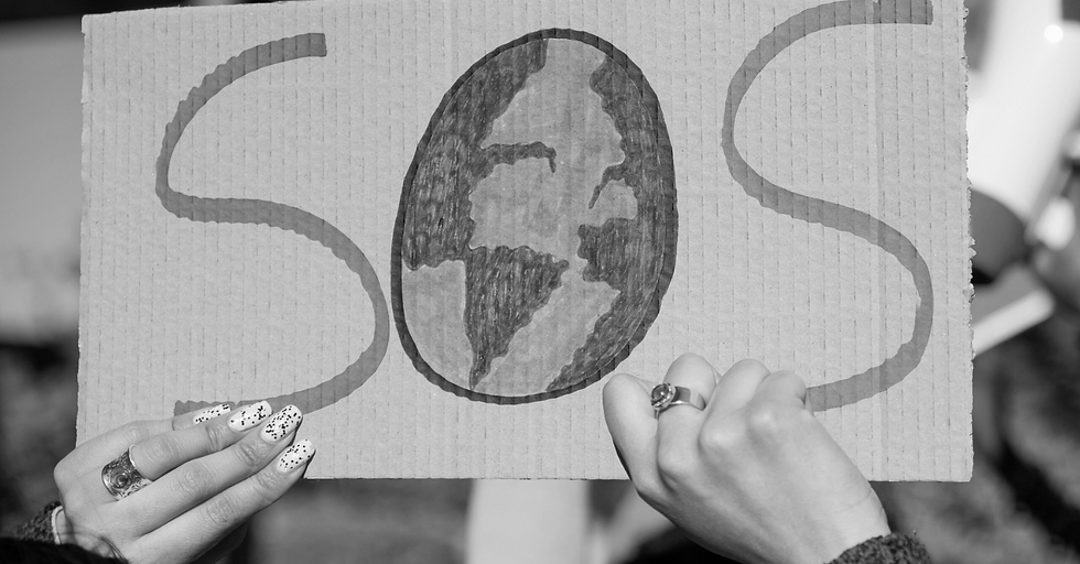 Cartaz com os dizeres SOS