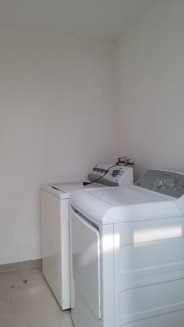 Lomas del Refugio Casa Venta home-dina inmobiliaria león gto 9.jpeg