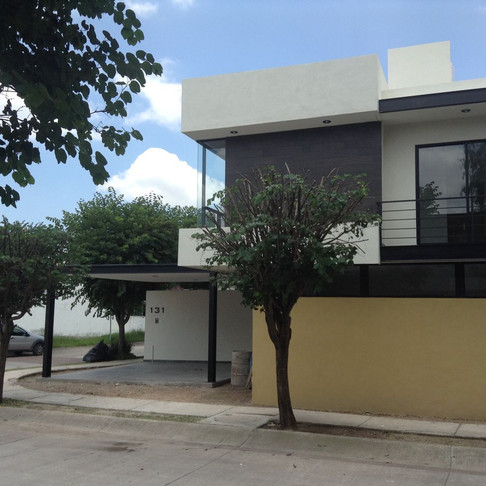 FACHADA (2).jpeg