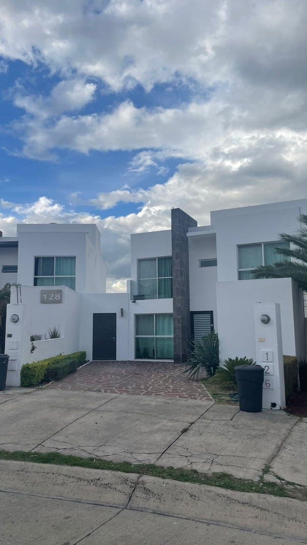 Lomas del Refugio casa venta home-dina inmobiliaria bienes raices León gto 1.jpeg