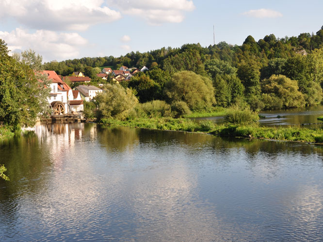 KALLMÜNZ Zum Bürstenbinder