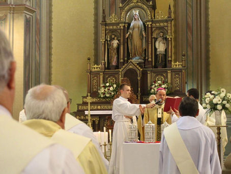 Missa da Unidade reúne padres da Arquidiocese de Santa Maria