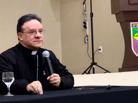 Dom Leomar fala sobre espiritualidade em curso da ADESG