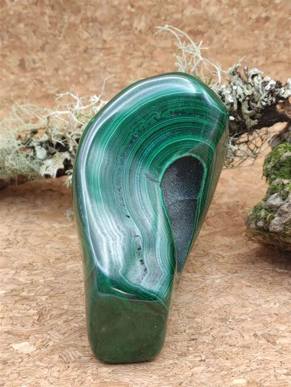 Thumbnail: Free-form Malachite (5)