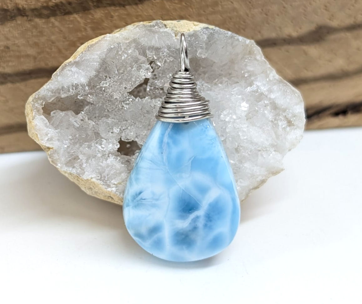 Pendentif Larimar Goutte en Wire wrapping