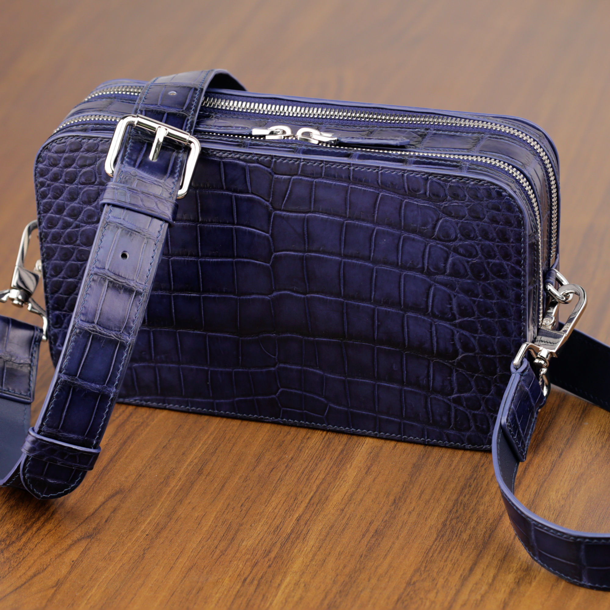 Clutch Vuông 1502 - da cá sấu cao cấp - chế tác thủ công