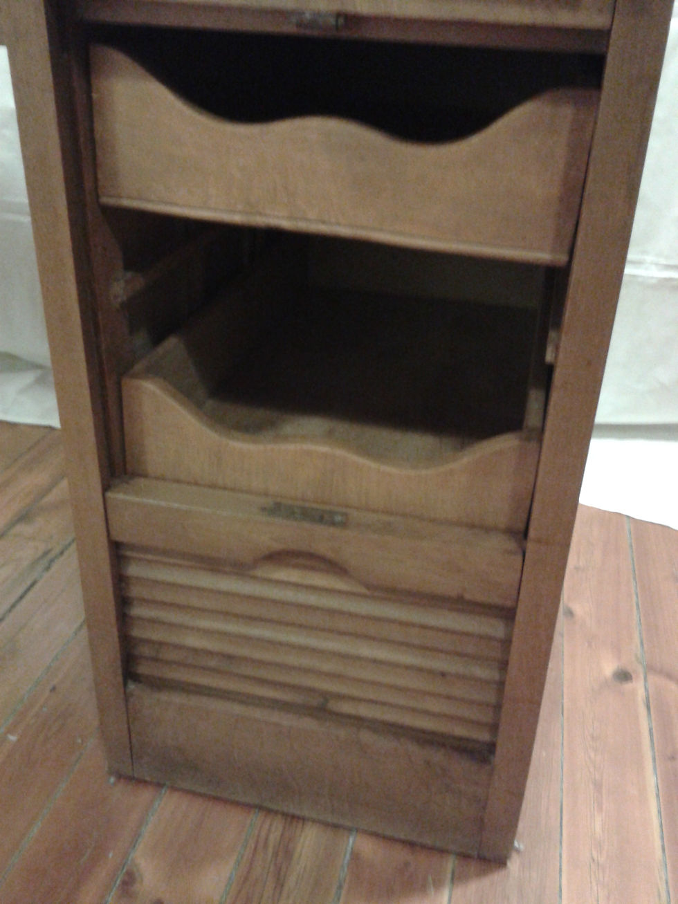 Miniatura: Mesa despacho en madera de roble