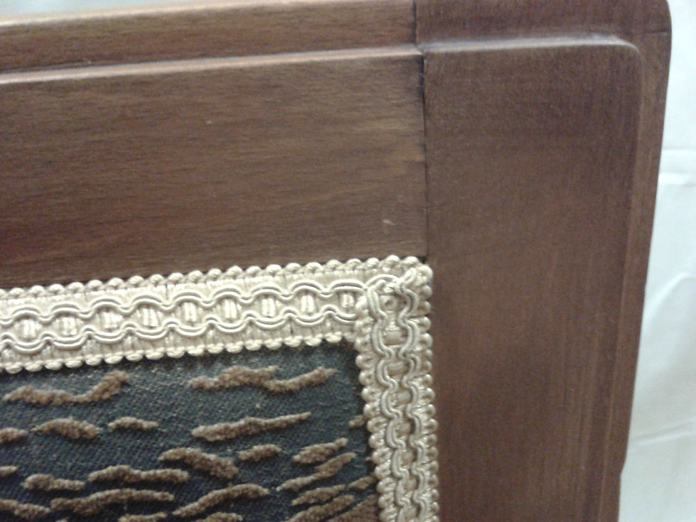 Miniatura: Banco de madera de sala de espera Renfe