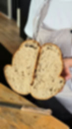 Surdeigsbrød med havre