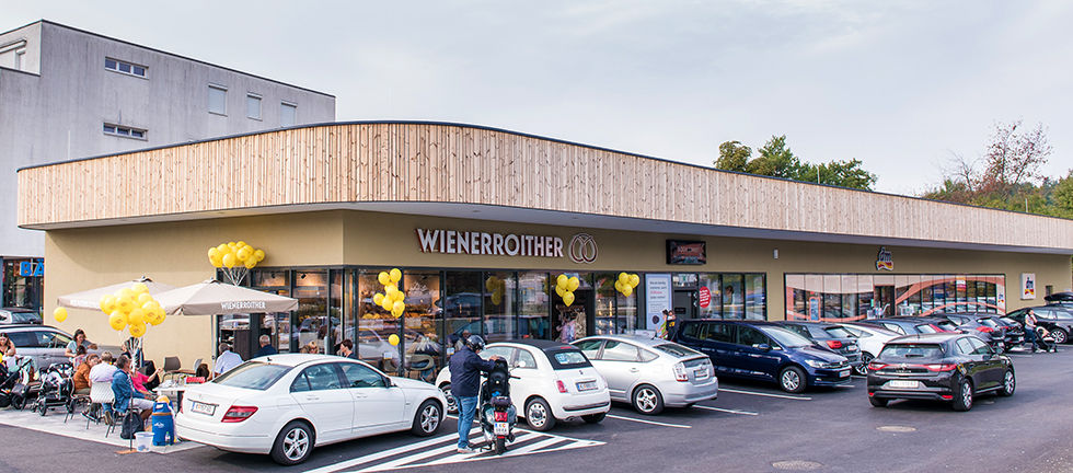 In unmittelbarer Nähe des Kreisverkehrs in Viktring: die neue Wienerroither-Filiale in der Carolinenstraße
©kaerntenphoto