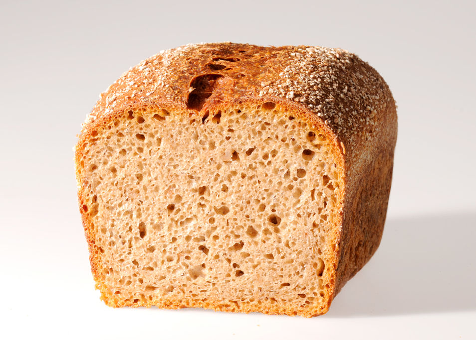 Angeschnittenes Dinkelbrot