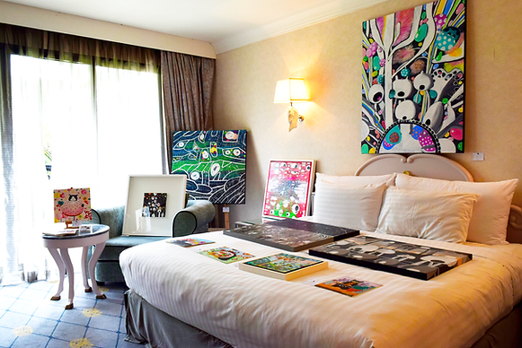 EDITED - RISA WADA - HOTEL ART FAIR ROOM.png