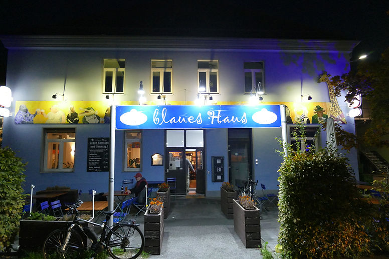 BlauesHausnachts2.jpg