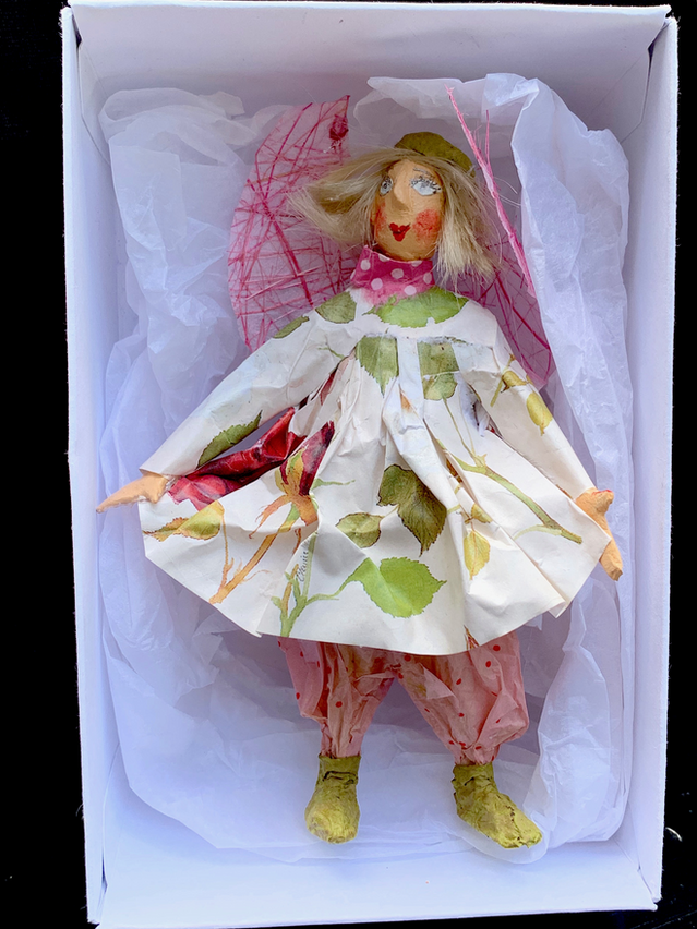 Figur "Engel" aus Papiermaché von Dorothea Siegert