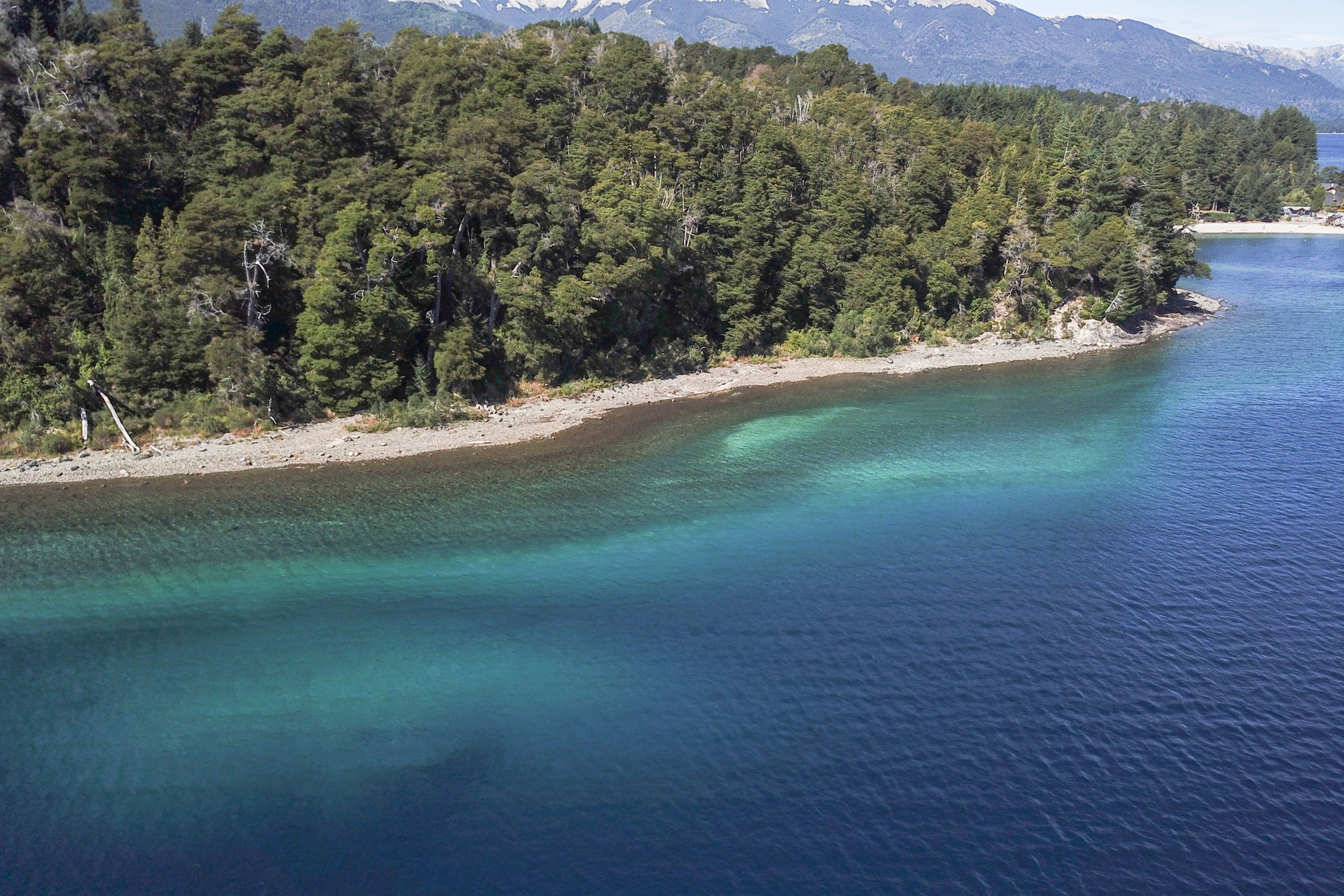 DE LA ESMERALDA AL ZAFIRO