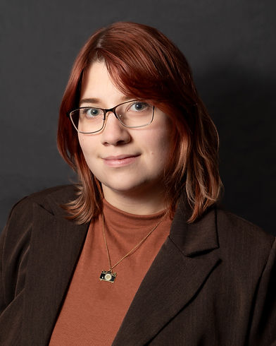 20251215_agladsjo-headshot_0005.jpg