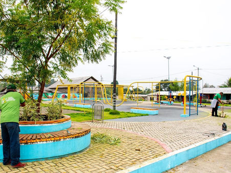 MANTENIMIENTO EN EL PARQUE SAN TEMISTOCLES QUIEN ESTÁ PRÓXIMO A CELEBRAR SUS FIESTAS