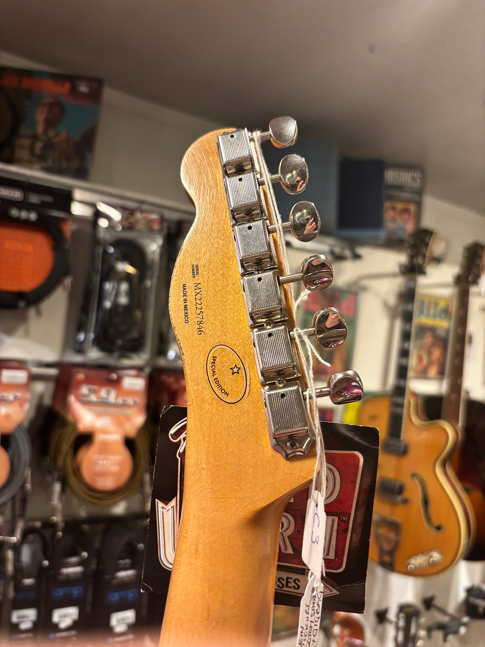 Thumbnail: Fender Telecaster Vintera Road Worn '50