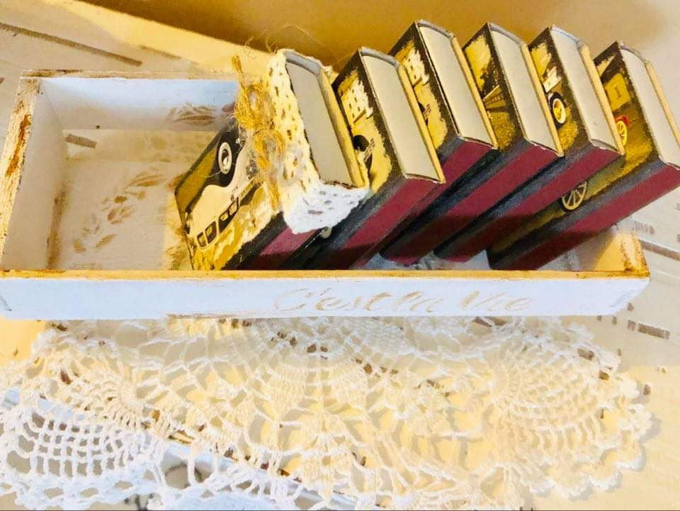 Miniatura: Shabby chic pudełko na zapałki