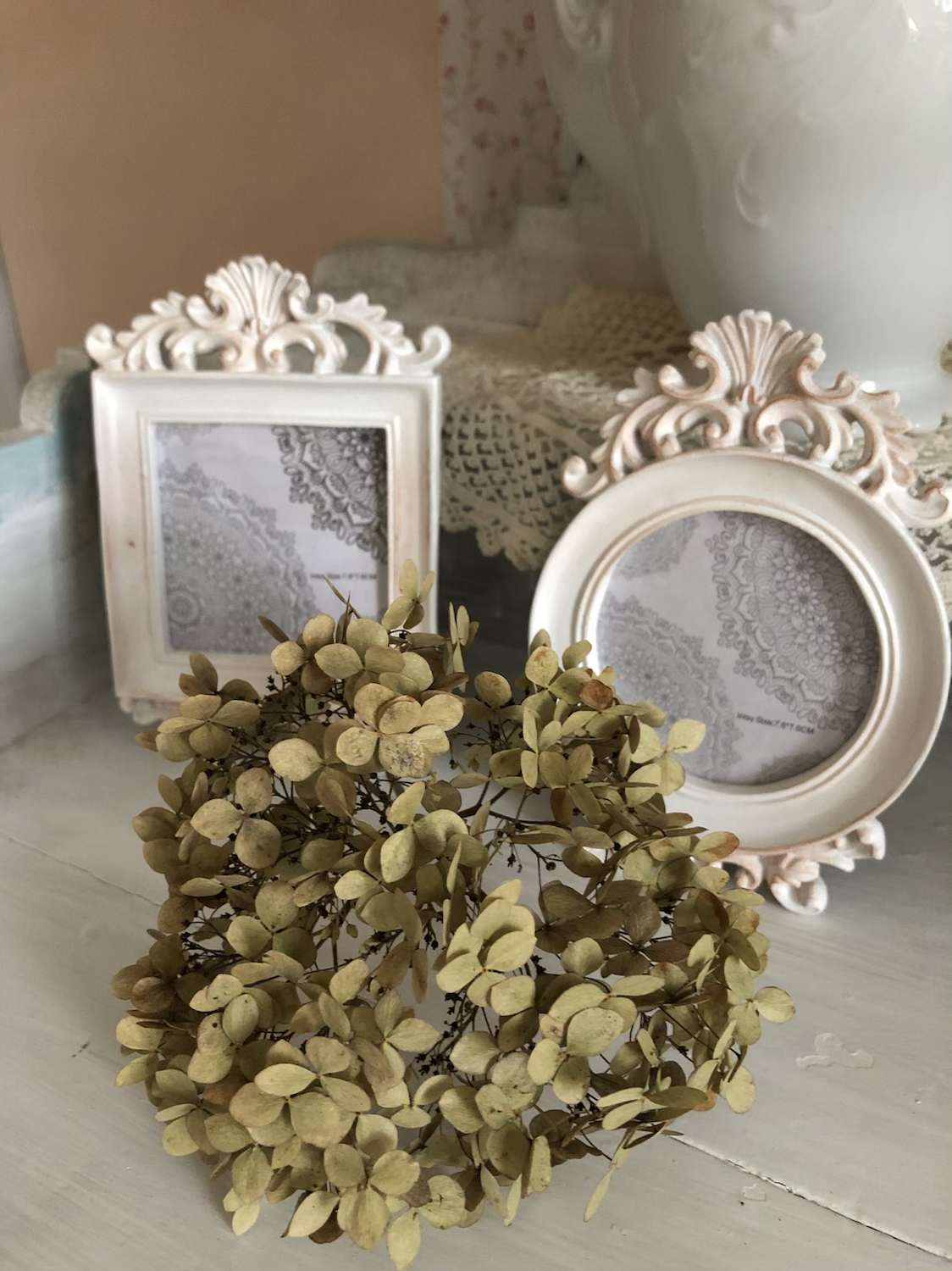 Ramka z dekorkiem okrągła oraz kwadratowa